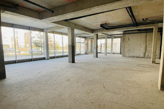  localcommercial amiens 80000