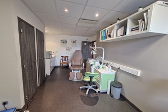  localcommercial ampuis 69420