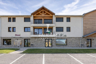  localcommercial ancelle 05260