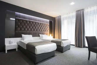  localcommercial angers 49000