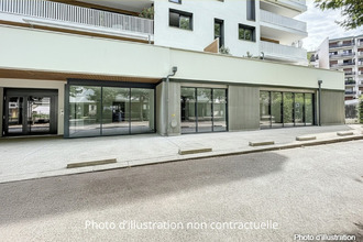  localcommercial annecy 74000