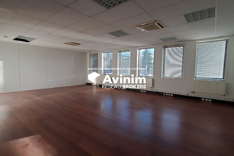  localcommercial archamps 74160