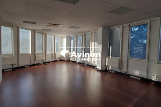  localcommercial archamps 74160