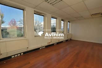  localcommercial archamps 74160