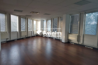  localcommercial archamps 74160