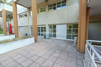  localcommercial arles 13200