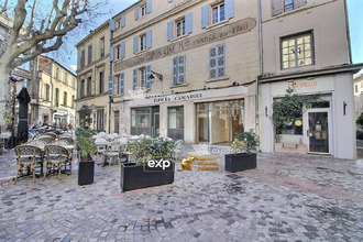  localcommercial arles 13200