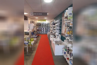  localcommercial aurillac 15000