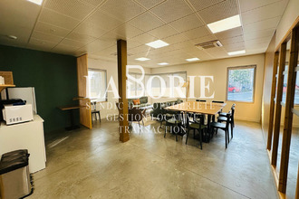  localcommercial avignon 84000