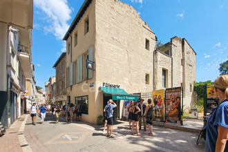  localcommercial avignon 84000
