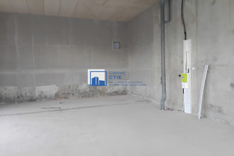  localcommercial avrille 49240