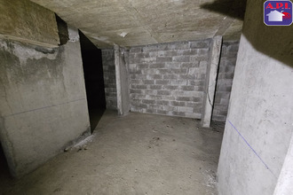  localcommercial ax-les-thermes 09110