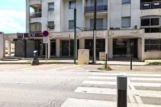  localcommercial bastia 20600