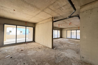  localcommercial bastia 20600