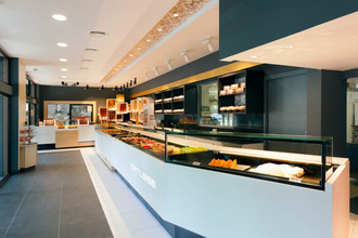  localcommercial bastia 20600