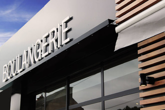  localcommercial bastia 20600