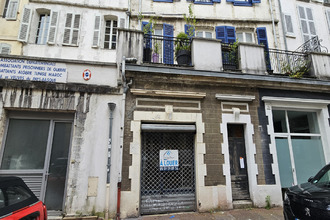  localcommercial bayonne 64100