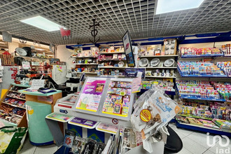  localcommercial beaucaire 30300