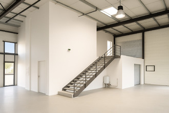  localcommercial begles 33130