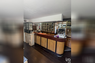  localcommercial bessenay 69690