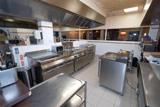  localcommercial beziers 34500