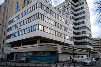  localcommercial bordeaux 33000