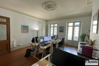  localcommercial bordeaux 33000