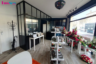  localcommercial bordeaux 33000