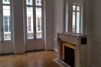  localcommercial bordeaux 33000