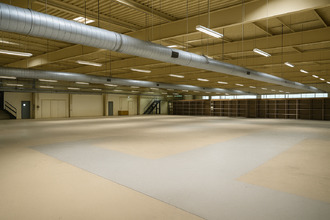  localcommercial bordeaux 33300