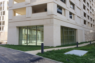  localcommercial bordeaux 33800