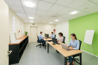  localcommercial bordeaux 33800