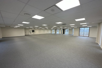  localcommercial bruges 33520