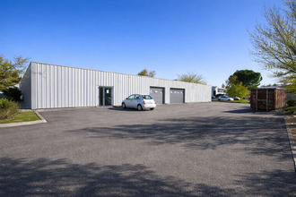  localcommercial bruges 33520