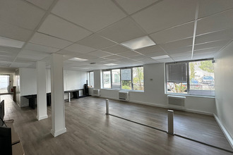  localcommercial bruges 33520
