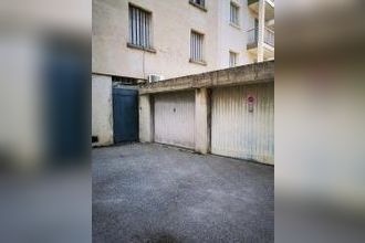  localcommercial carpentras 84200