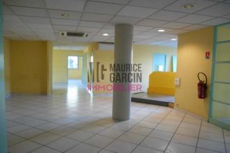  localcommercial carpentras 84200