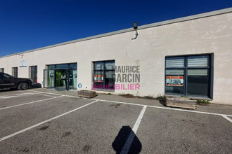  localcommercial carpentras 84200