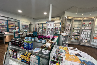  localcommercial carpentras 84200