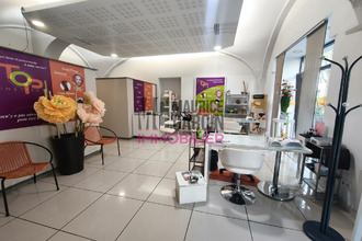  localcommercial carpentras 84200