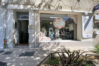  localcommercial carpentras 84200