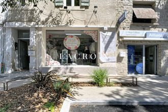  localcommercial carpentras 84200