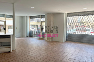  localcommercial carpentras 84200