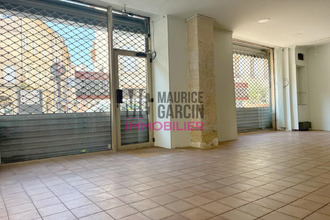 localcommercial carpentras 84200