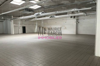  localcommercial carpentras 84200