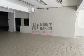  localcommercial carpentras 84200