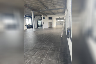  localcommercial carpiquet 14650