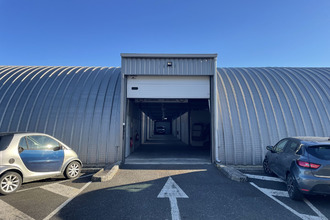  localcommercial carpiquet 14650