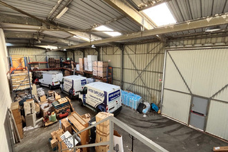  localcommercial carpiquet 14650