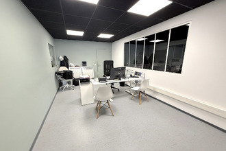  localcommercial carpiquet 14650